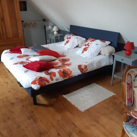 Bed and Breakfast Les Coquelicots à Saint-Urbain  Extérieur photo