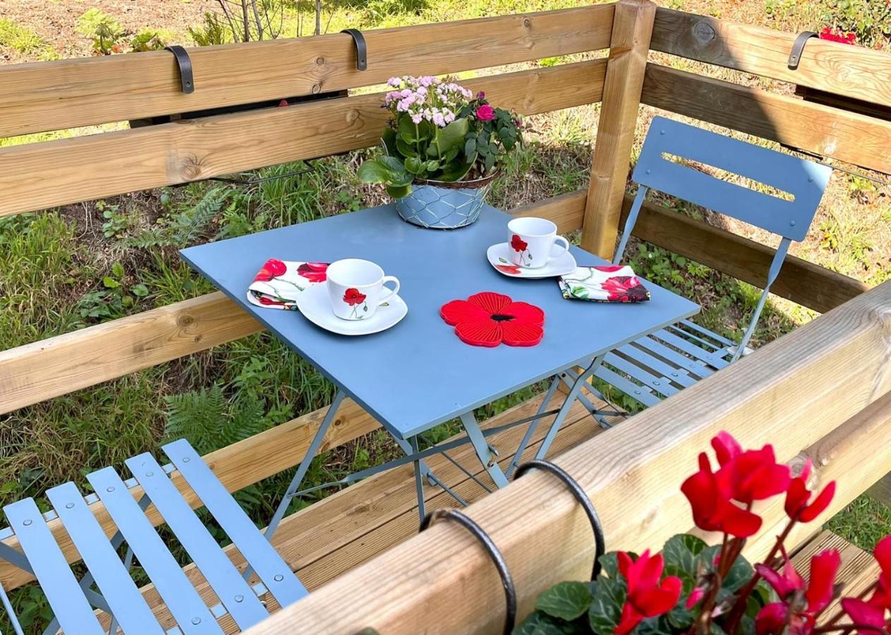 Bed and Breakfast Les Coquelicots à Saint-Urbain  Extérieur photo
