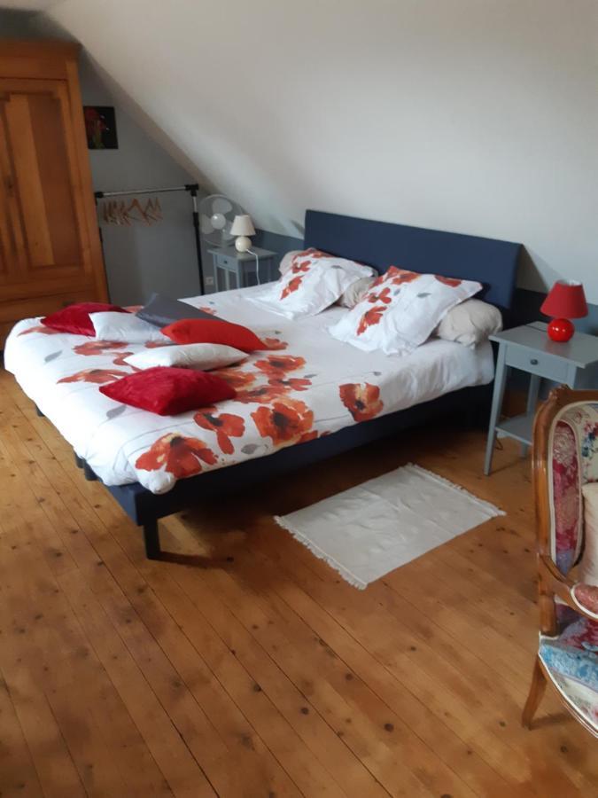 Bed and Breakfast Les Coquelicots à Saint-Urbain  Extérieur photo